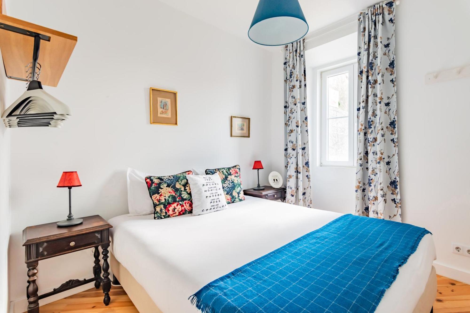 Monica'S Place A Friends' Inspired Apartment Lissabon Buitenkant foto